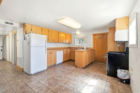Tiny photo for 320 N 200 E, Vernal, UT 84078 (MLS # 2158636)