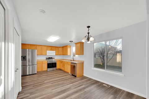 Tiny photo for 7881 N CEDAR CREST RD, Eagle Mountain, UT 84005 (MLS # 2124927)