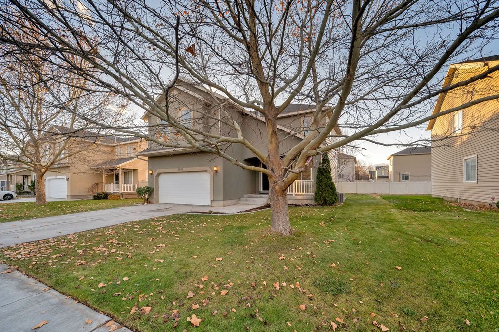 Photo of 7881 N CEDAR CREST RD, Eagle Mountain, UT 84005 (MLS # 2124927)