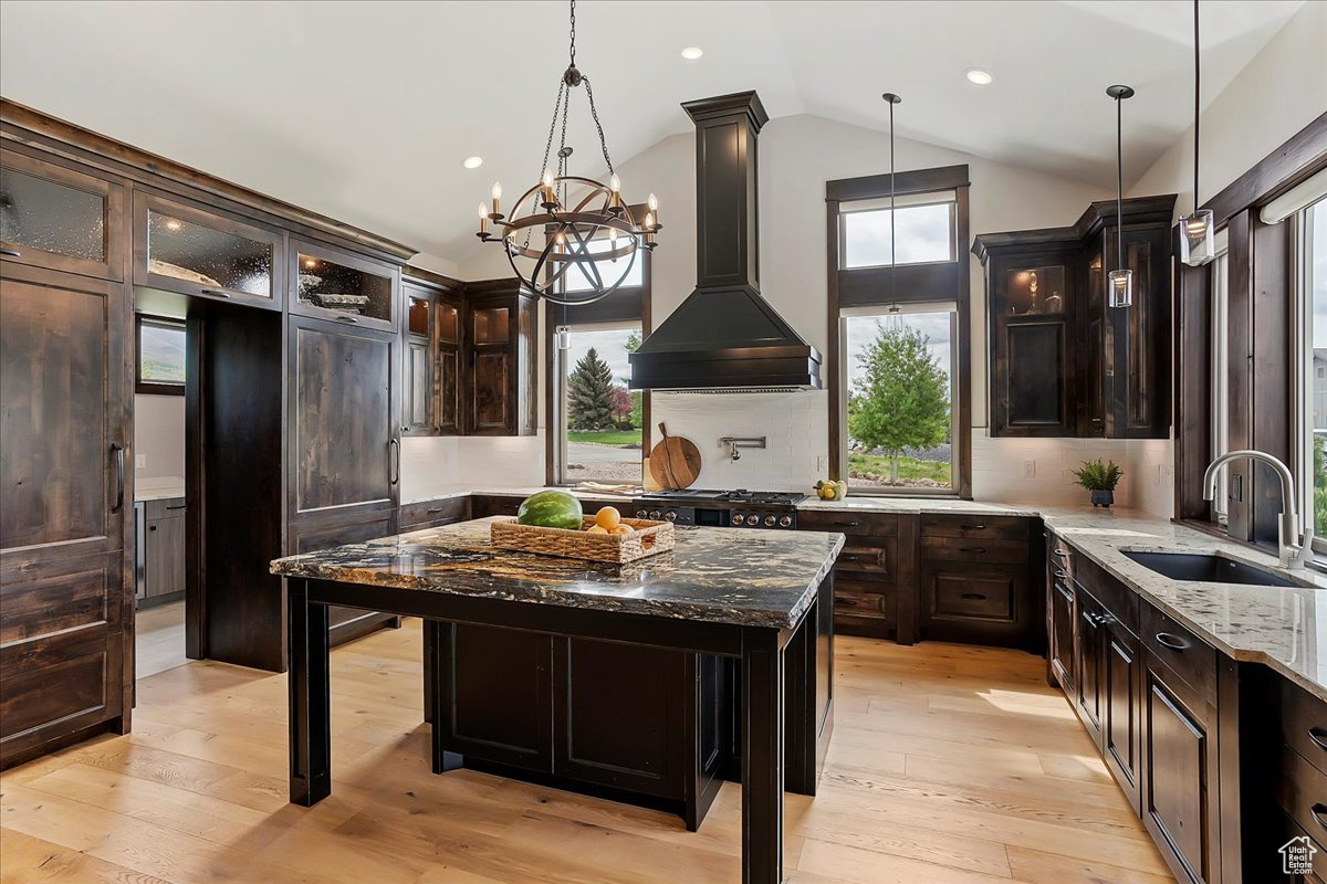 EAGLE RIDGE - Residential