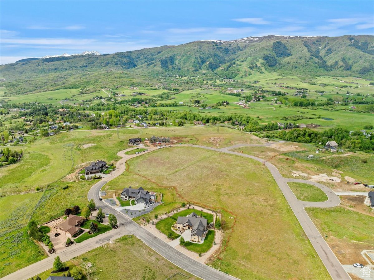 EAGLE RIDGE - Residential