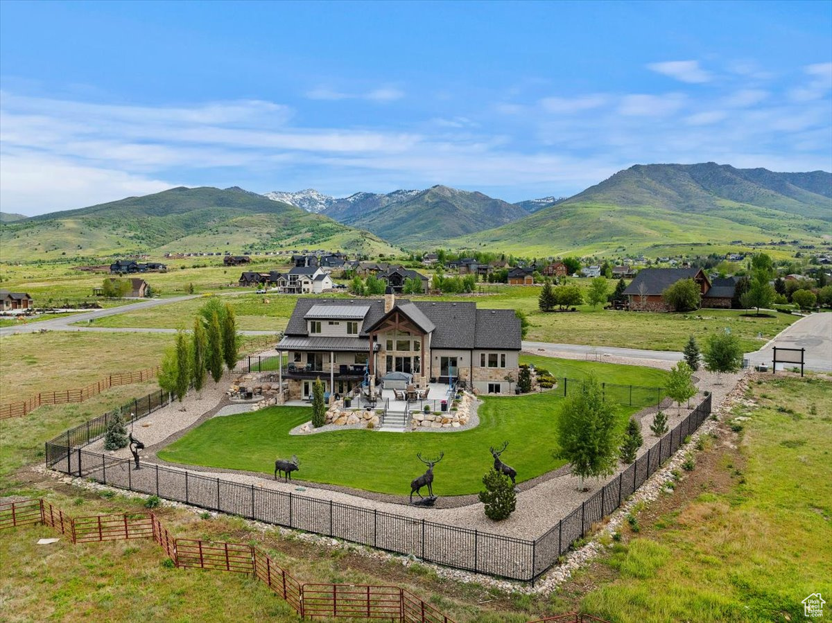 EAGLE RIDGE - Residential