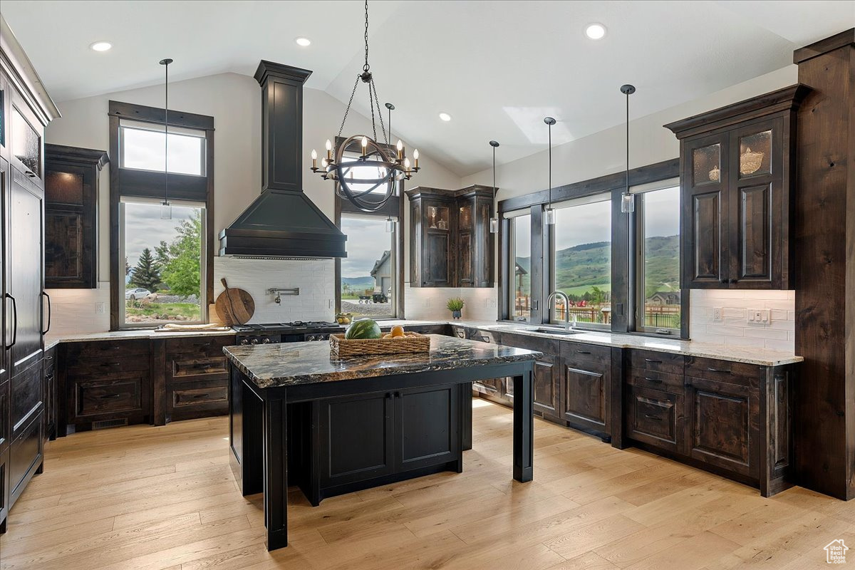EAGLE RIDGE - Residential