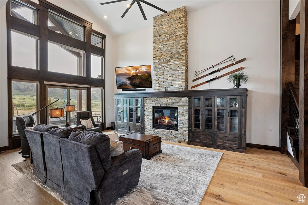 EAGLE RIDGE - Residential