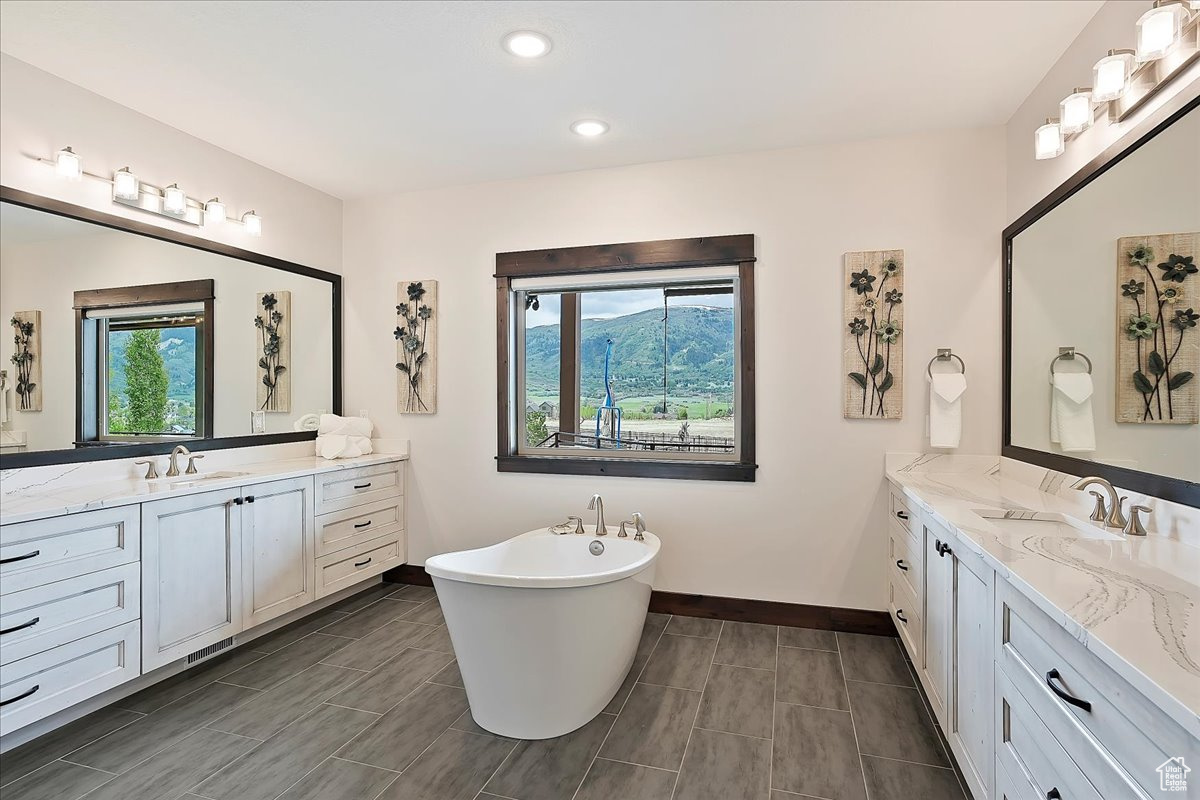 EAGLE RIDGE - Residential