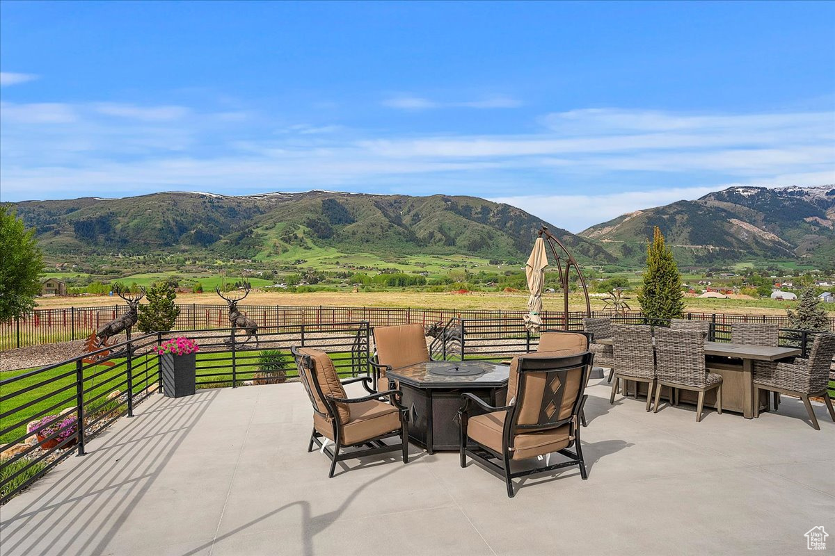 EAGLE RIDGE - Residential