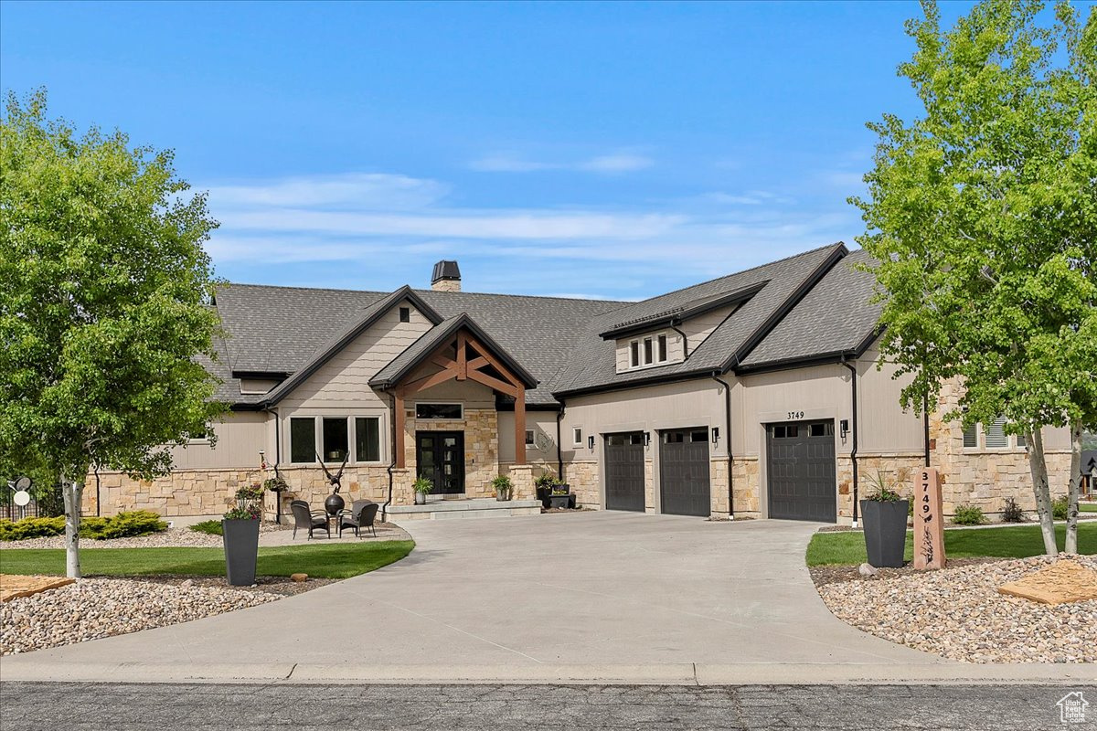 EAGLE RIDGE - Residential