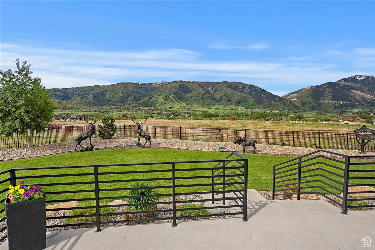 EAGLE RIDGE - Residential