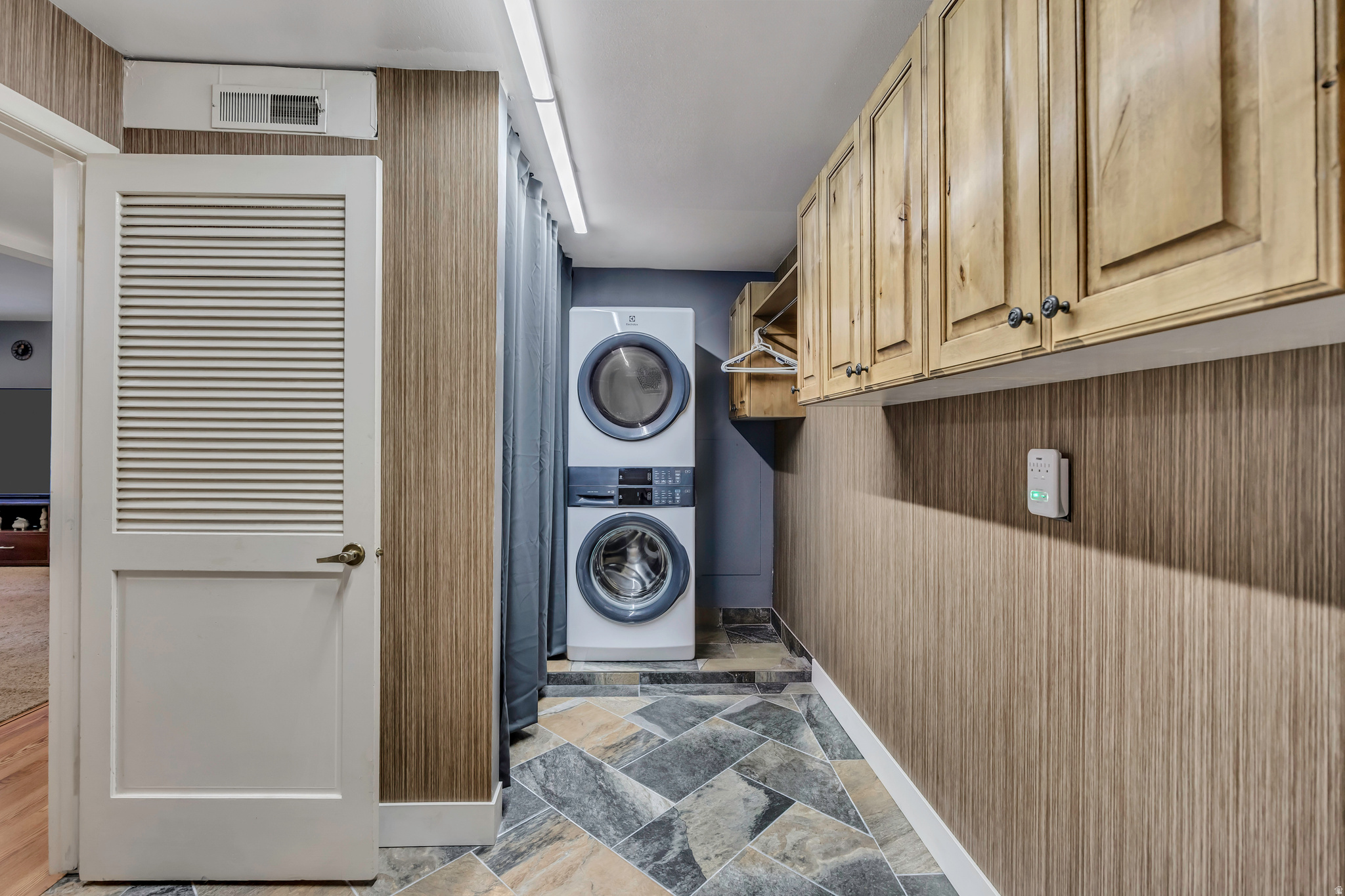 SPRINGTREE - Residential