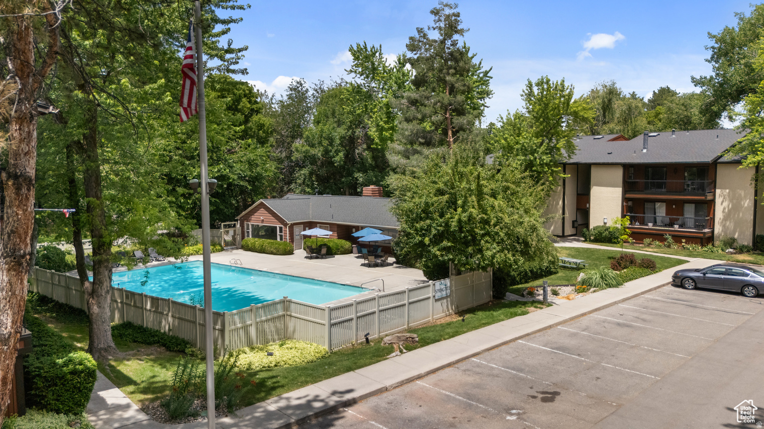 SPRINGTREE - Residential