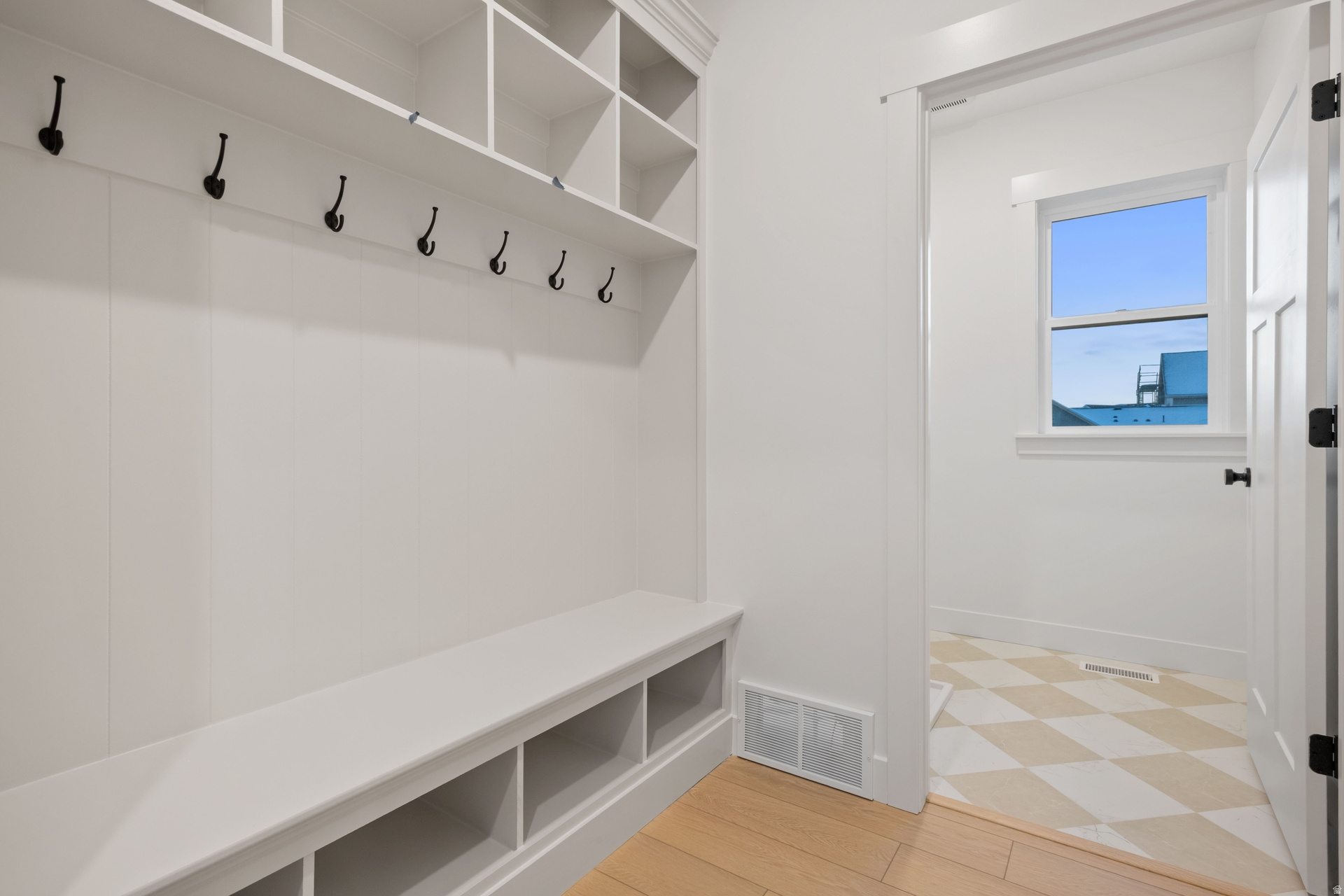 DAYBREAK - Residential