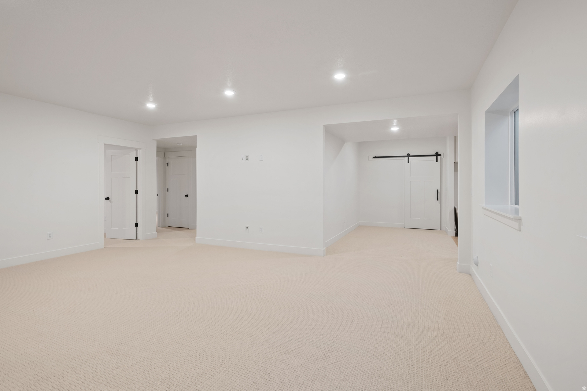 DAYBREAK - Residential