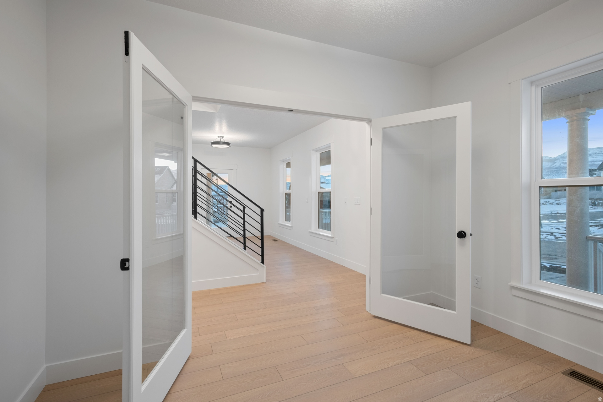 DAYBREAK - Residential