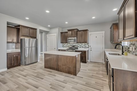 Tiny photo for 5178 W HEDGEROSE DR S, Herriman, UT 84096 (MLS # 2139553)