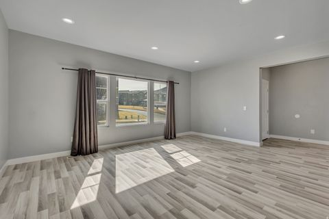 Tiny photo for 5178 W HEDGEROSE DR S, Herriman, UT 84096 (MLS # 2139553)