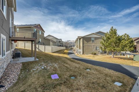 Tiny photo for 5178 W HEDGEROSE DR S, Herriman, UT 84096 (MLS # 2139553)