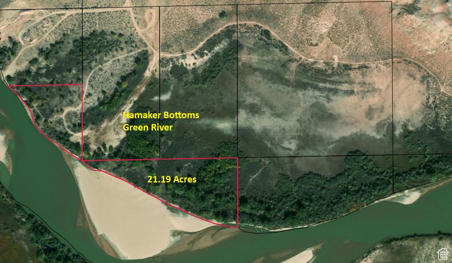 21.19 Acres  Private Riverfront Escape! Looking for cattle grazing, ATV adventures, or off-the-grid living with direct river access? This 21.19-acre property offers it all-unspoiled beauty, wide-open land, and recreational freedom. Riverfront Access: Fish, swim, or unwind by your own stretch of river. Versatile Terrain: Ideal for grazing livestock, setting up camp, or establishing a future homestead. Outdoor Playground:Ride ATVs, hunt, or stargaze under clear, dark skies. Private & Secluded : Escape the chaos and enjoy peace, quiet, and possibilities. Additional Grazing Land Available , Lease options nearby. Buyer to verify all.