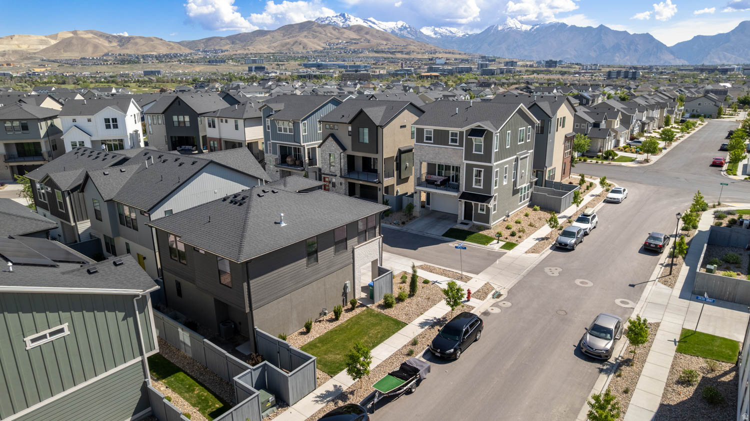 HOLBROOK E VILLA 526 - Residential
