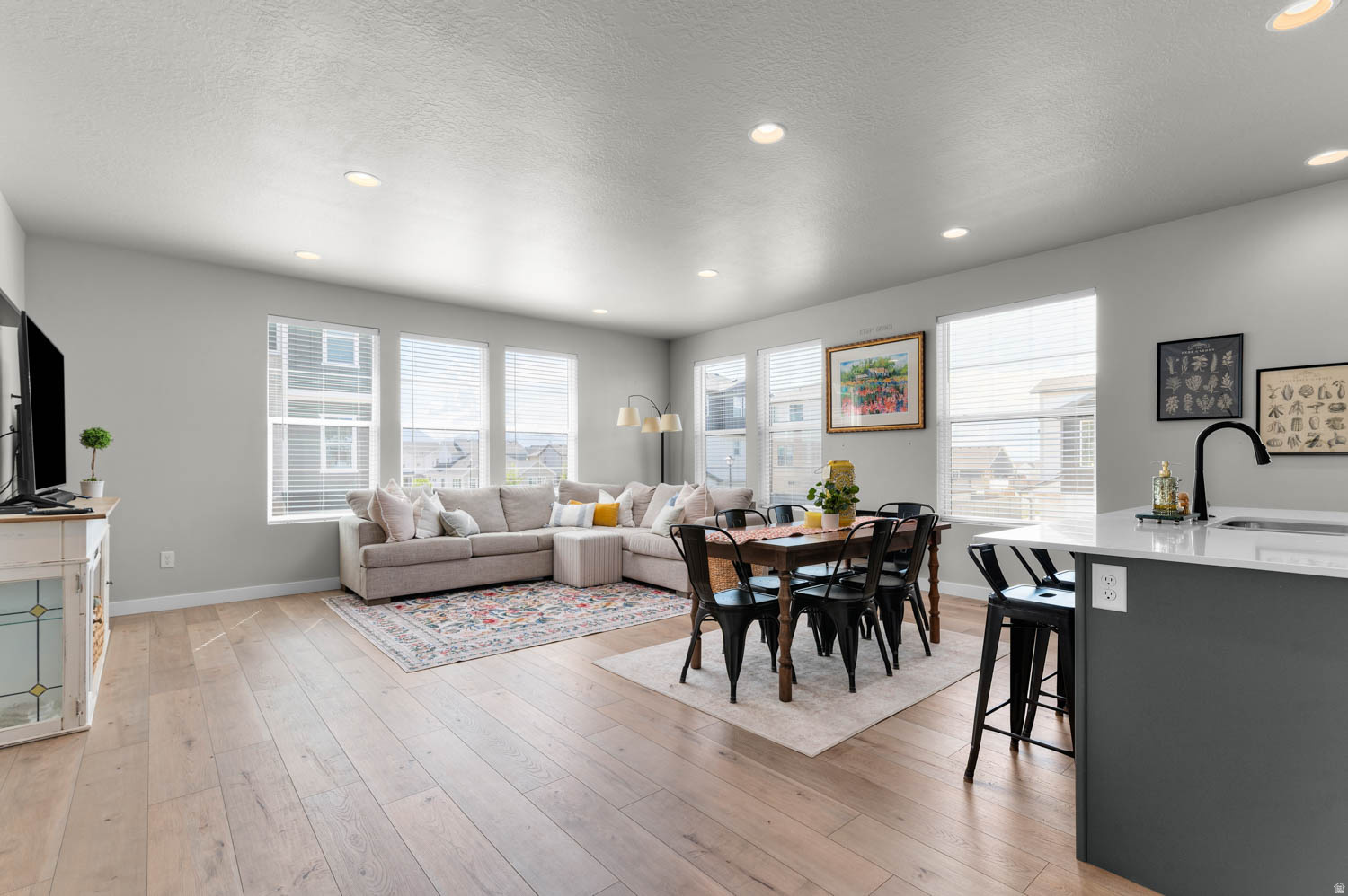 HOLBROOK E VILLA 526 - Residential