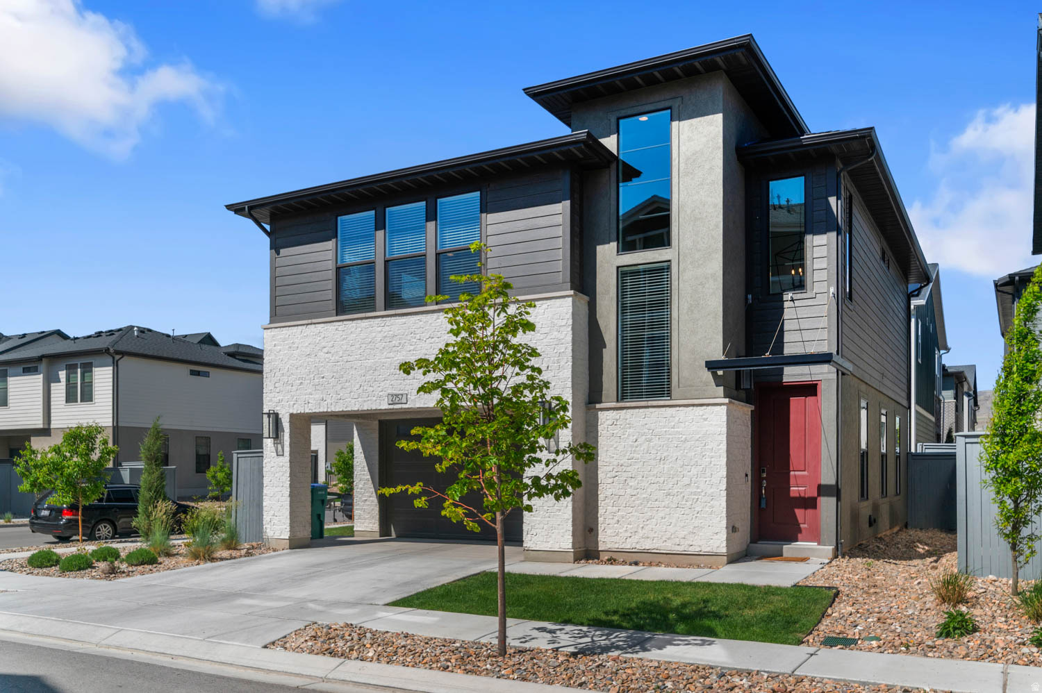 HOLBROOK E VILLA 526 - Residential