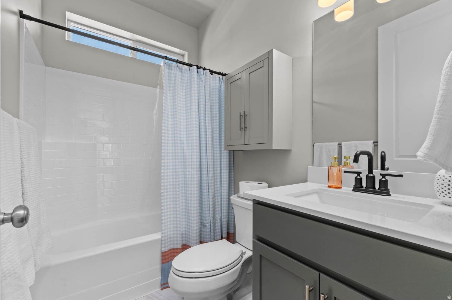 HOLBROOK E VILLA 526 - Residential