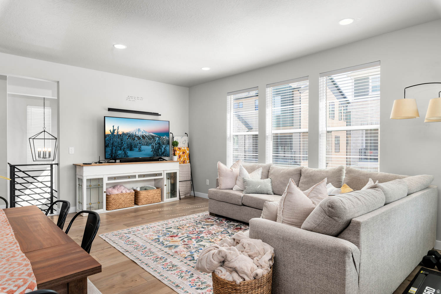 HOLBROOK E VILLA 526 - Residential