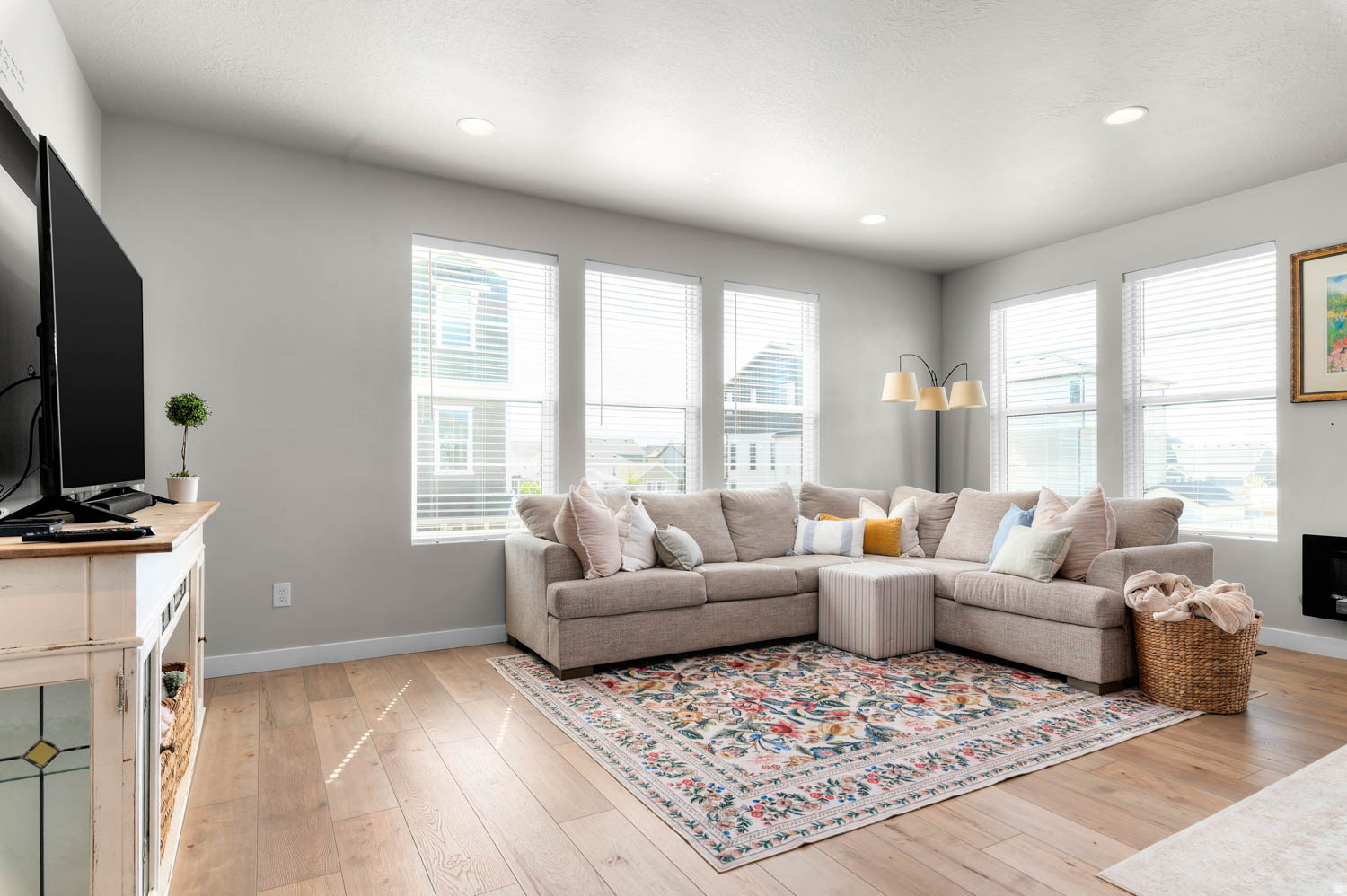 HOLBROOK E VILLA 526 - Residential