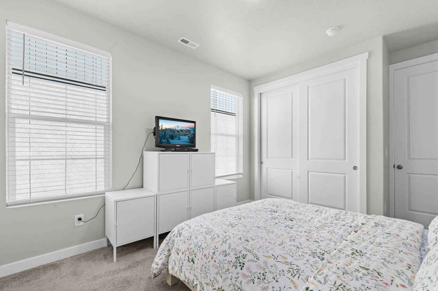 HOLBROOK E VILLA 526 - Residential