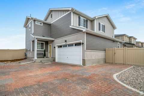 Photo of 130 N BEAR RIVER RD #134, Saratoga Springs, UT 84045 (MLS # 2100394)