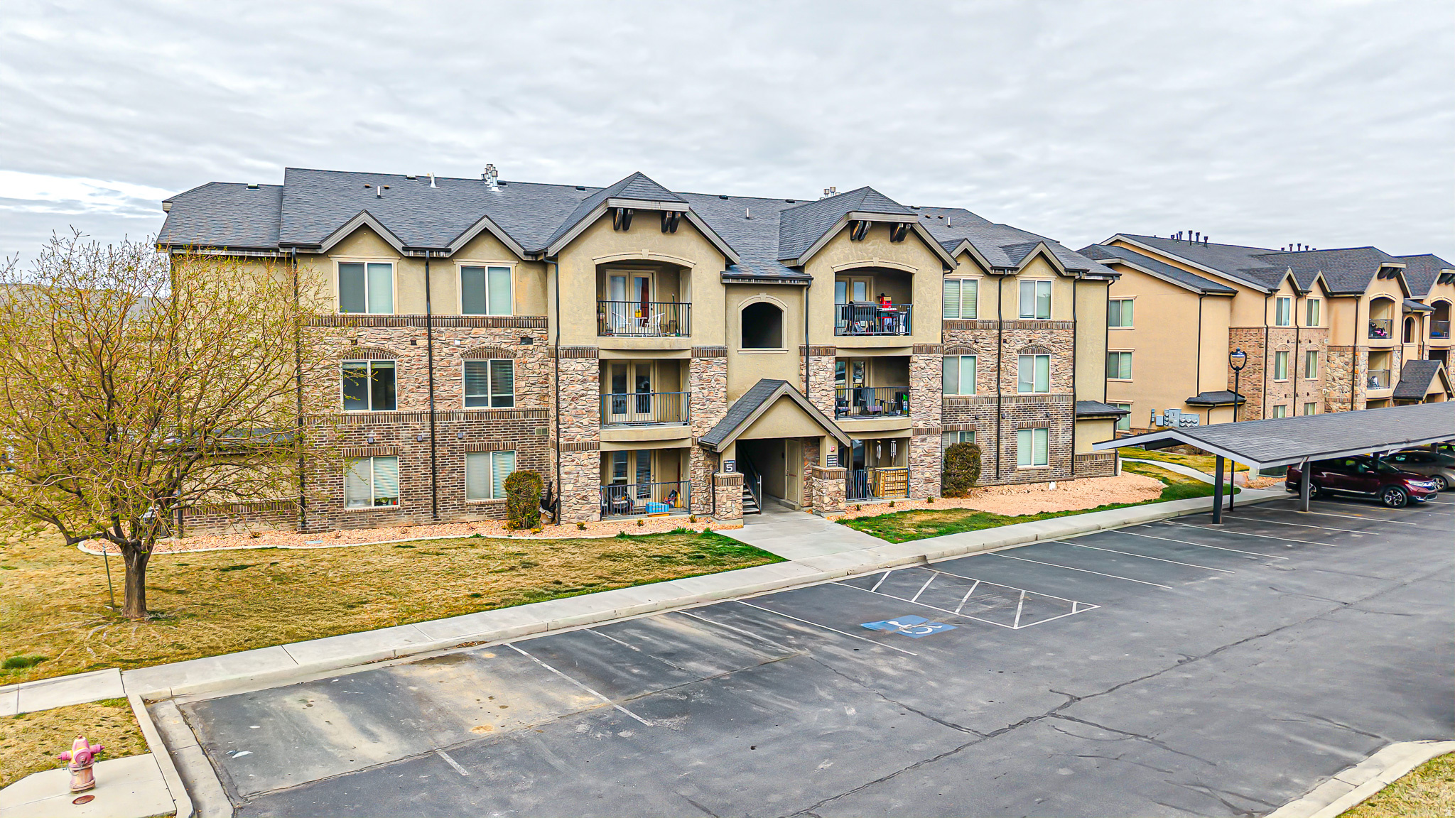 RIDGESTONE - Residential