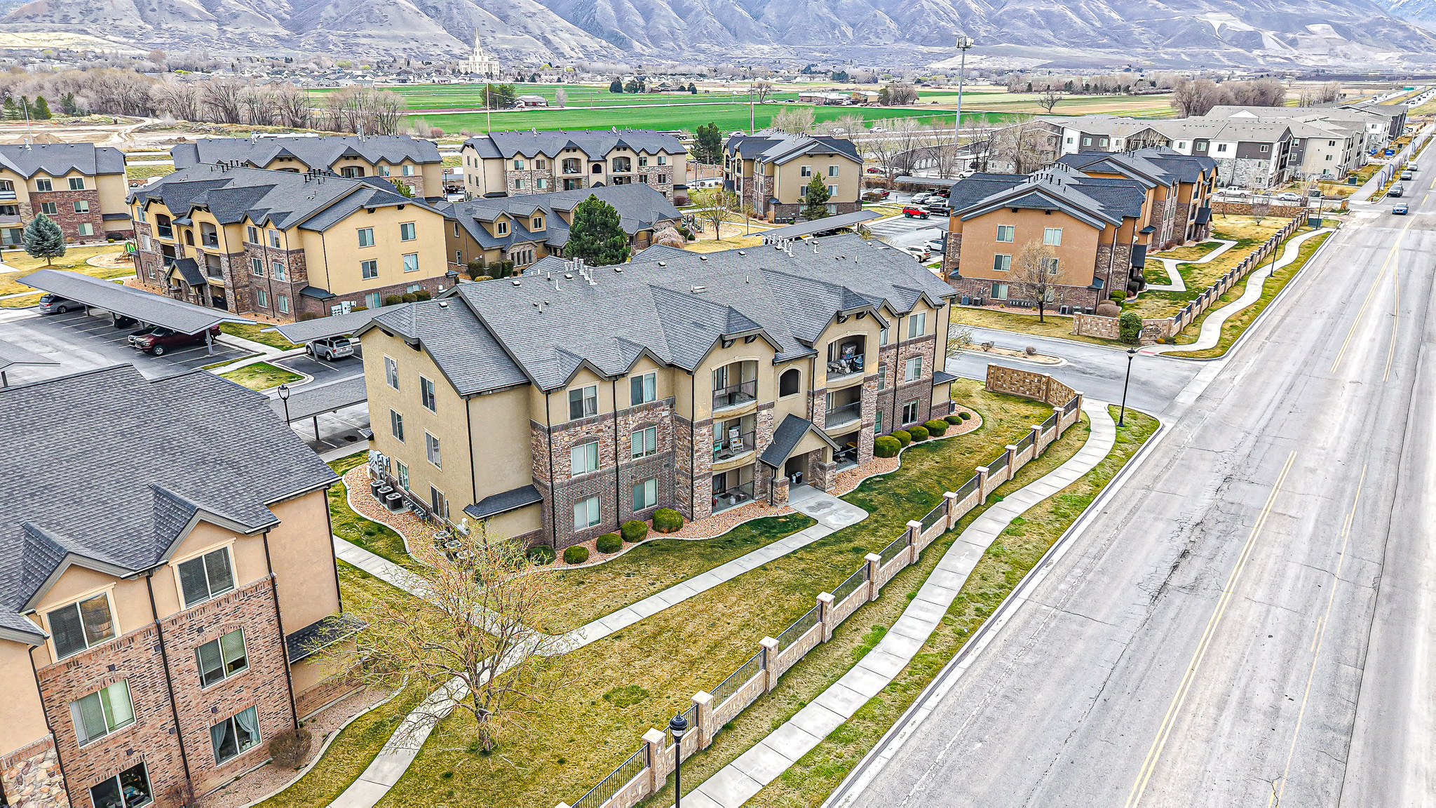 RIDGESTONE - Residential