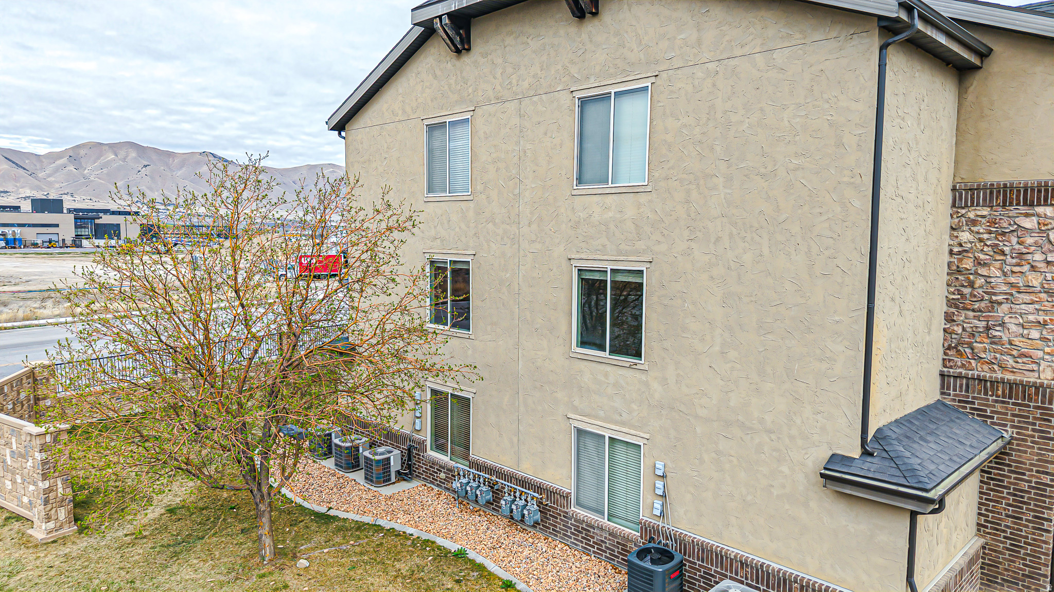 RIDGESTONE - Residential