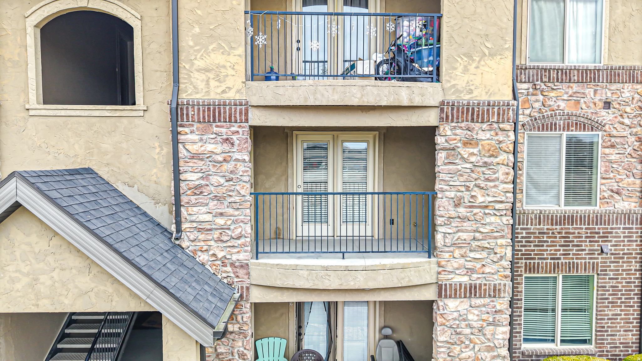 RIDGESTONE - Residential