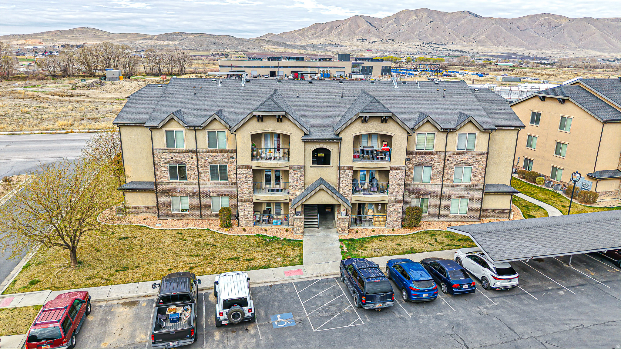 RIDGESTONE - Residential