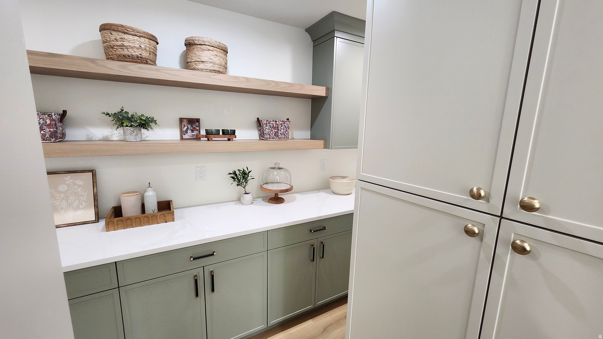 MEADOWS - Residential