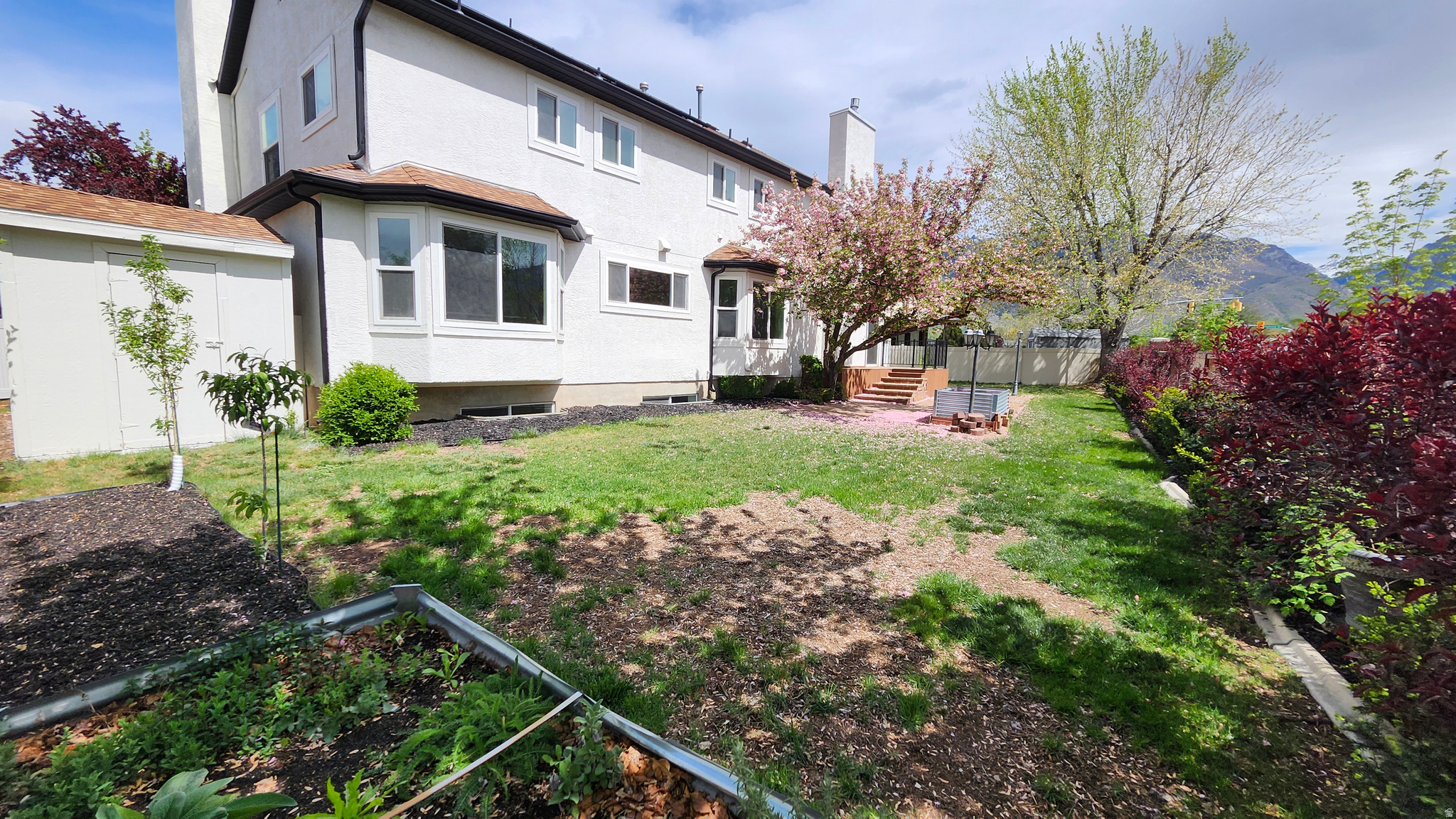 MEADOWS - Residential