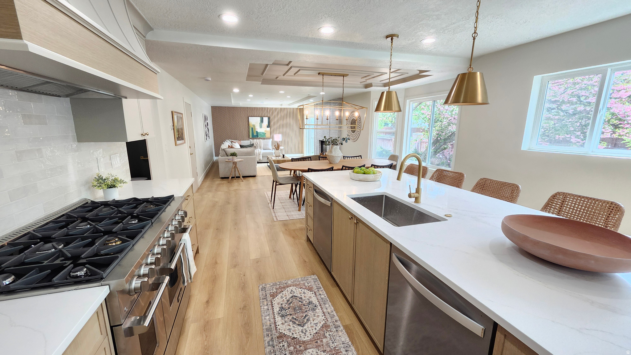 MEADOWS - Residential