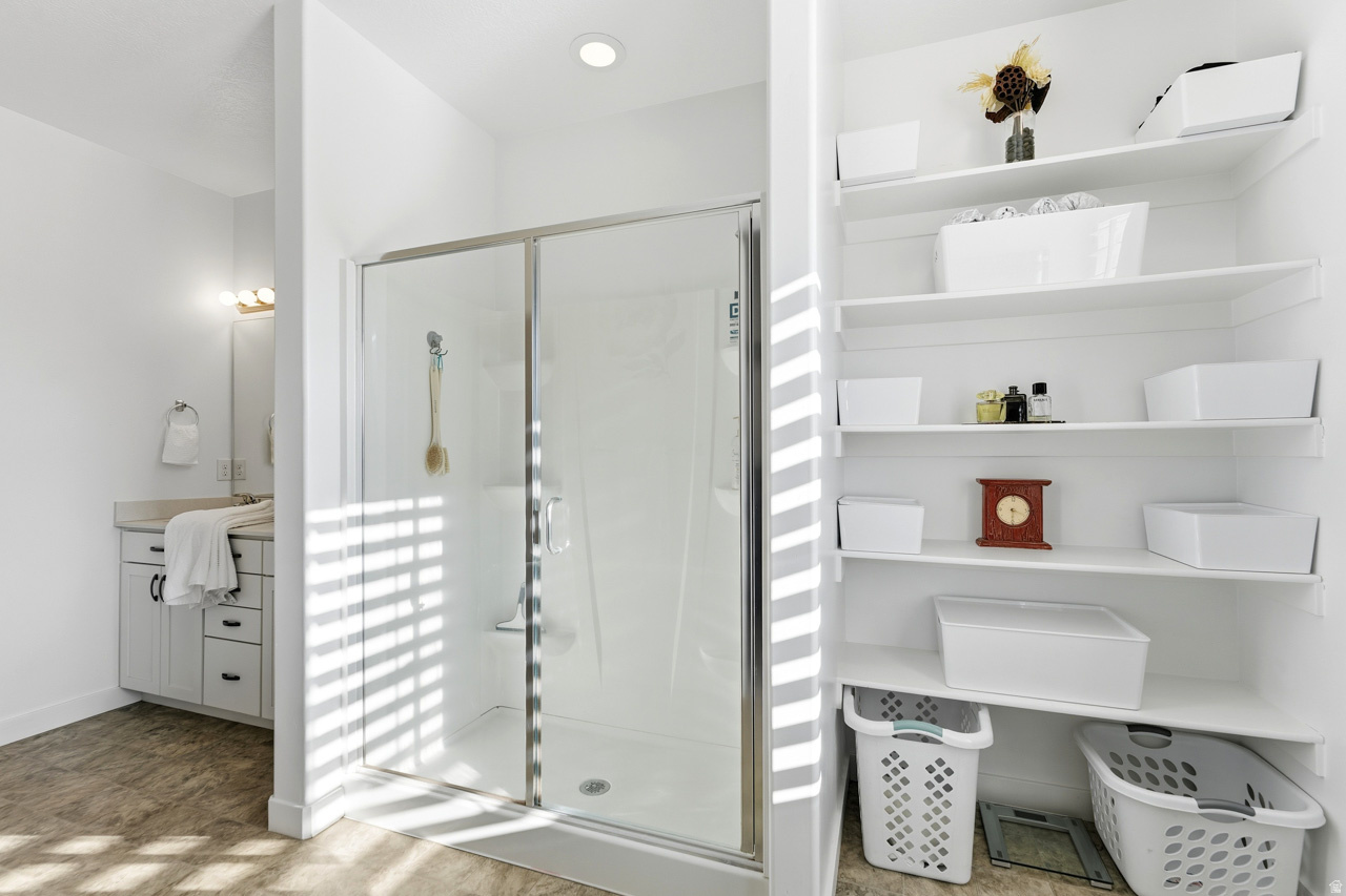 LEGACY FARMS PLAT 4- - Residential