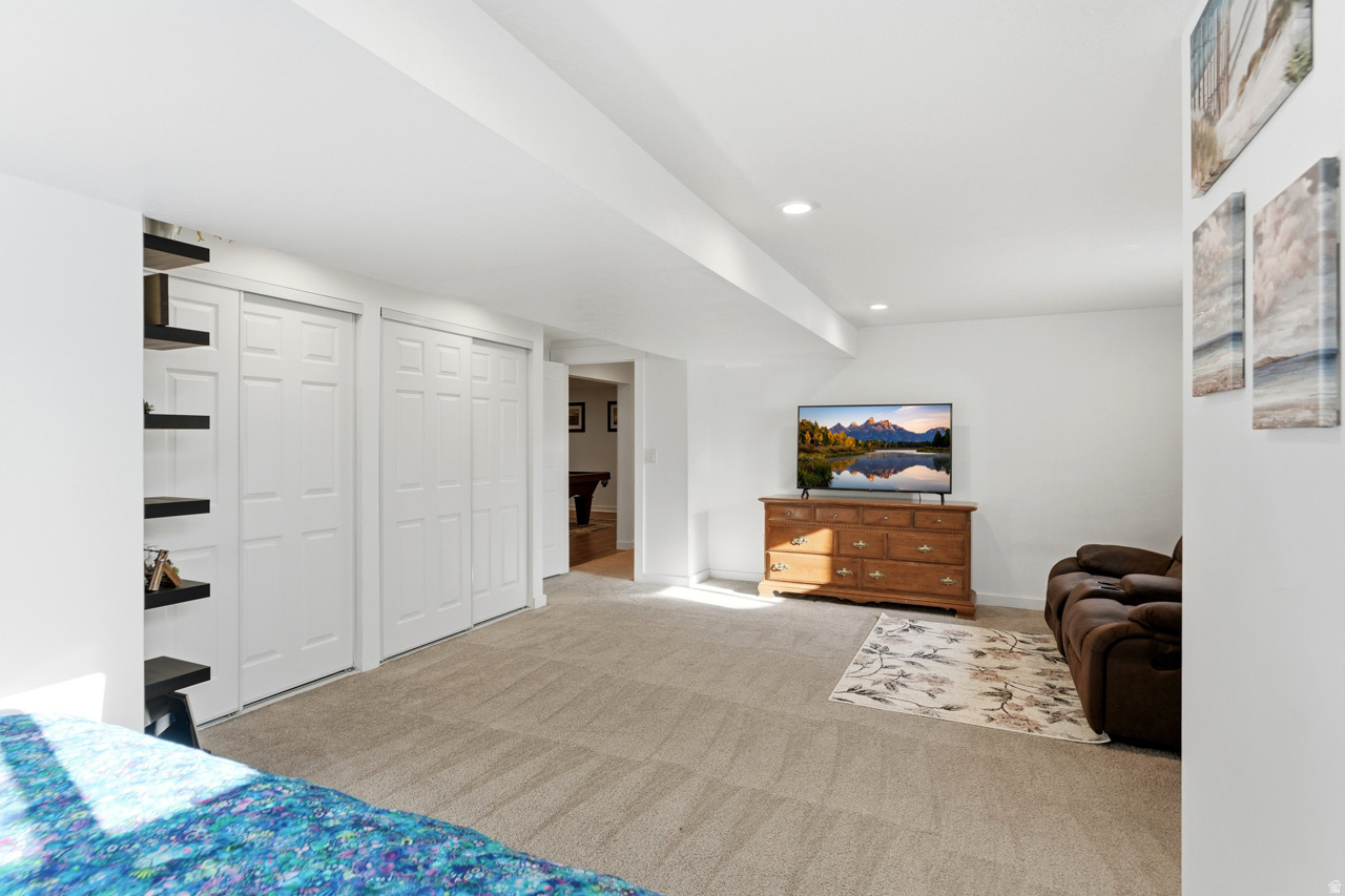 LEGACY FARMS PLAT 4- - Residential