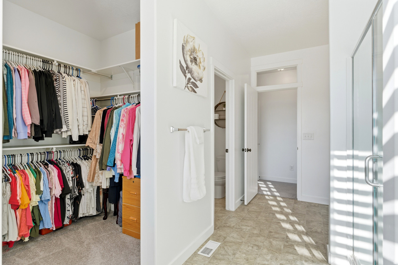 LEGACY FARMS PLAT 4- - Residential