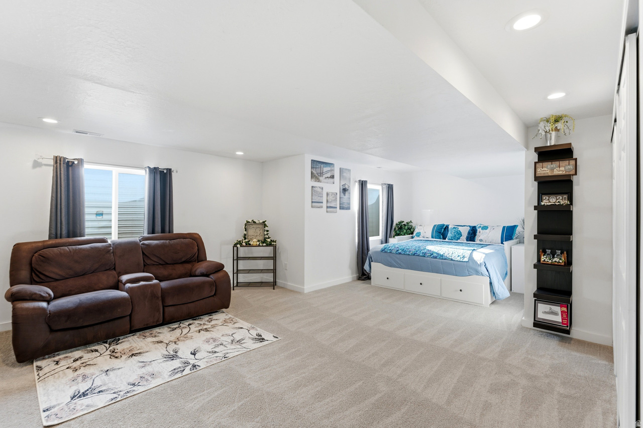 LEGACY FARMS PLAT 4- - Residential