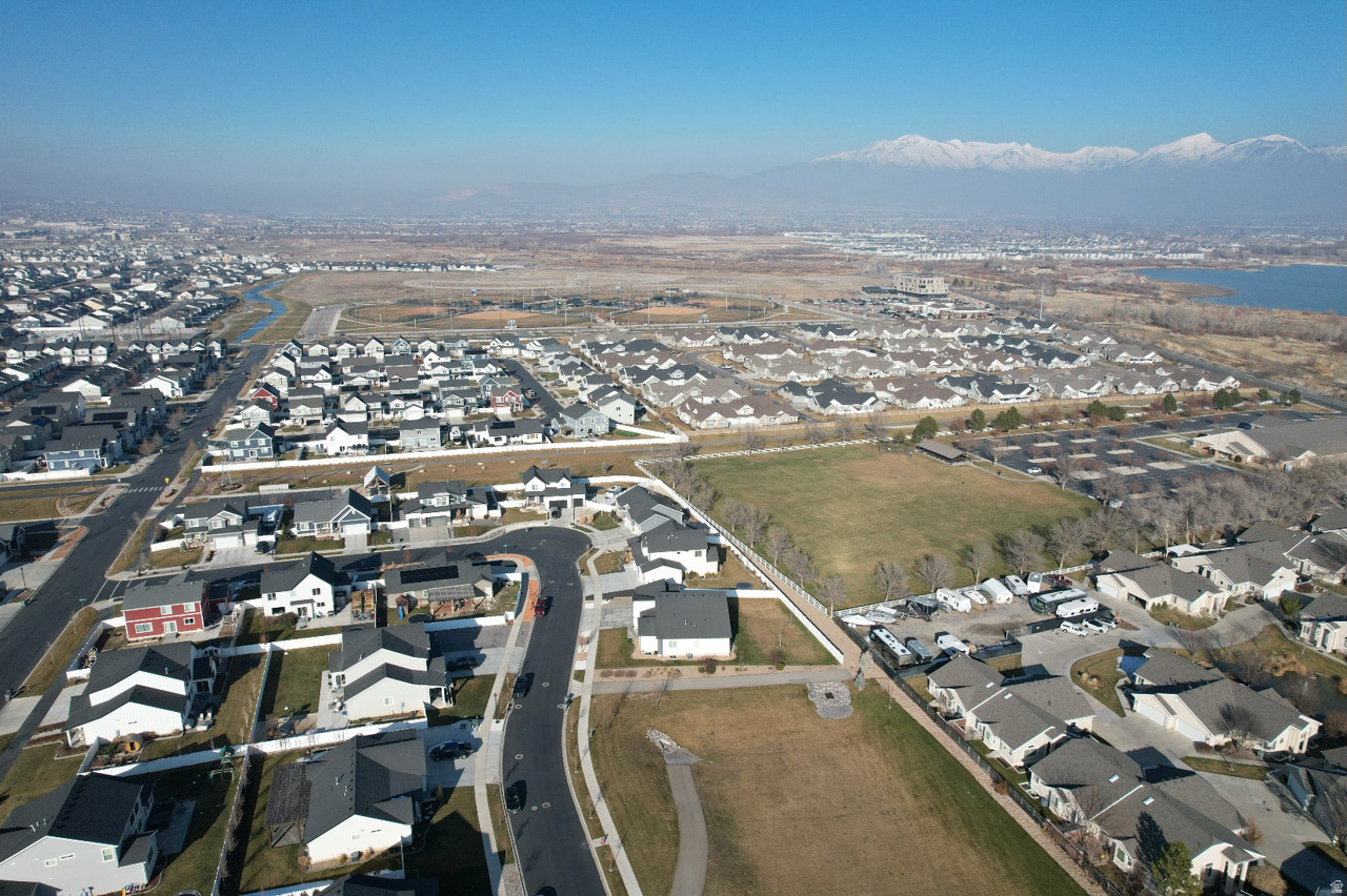 LEGACY FARMS PLAT 4- - Residential