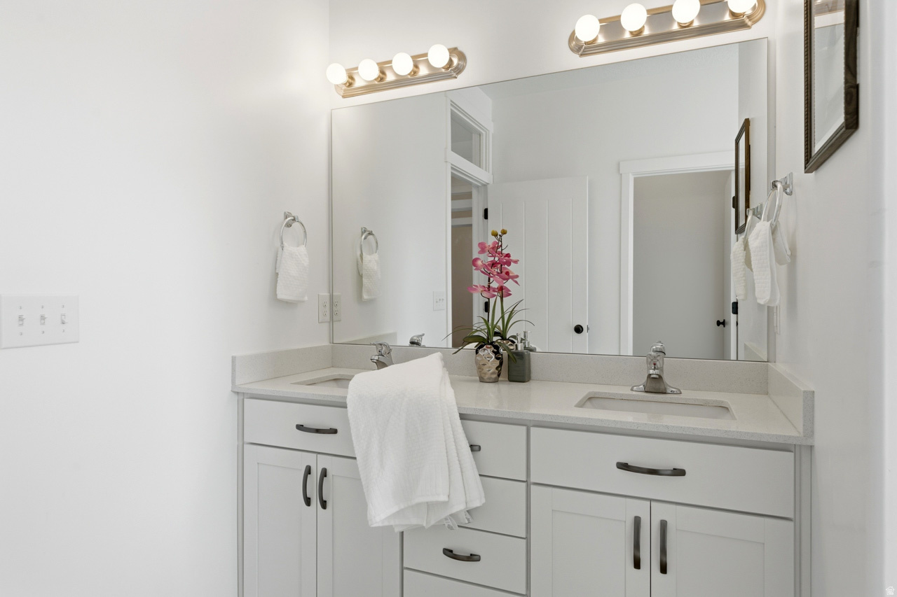 LEGACY FARMS PLAT 4- - Residential