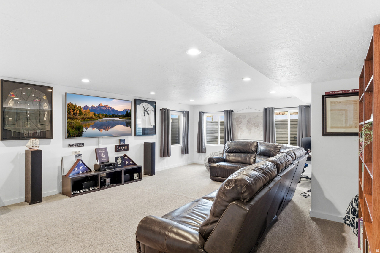 LEGACY FARMS PLAT 4- - Residential