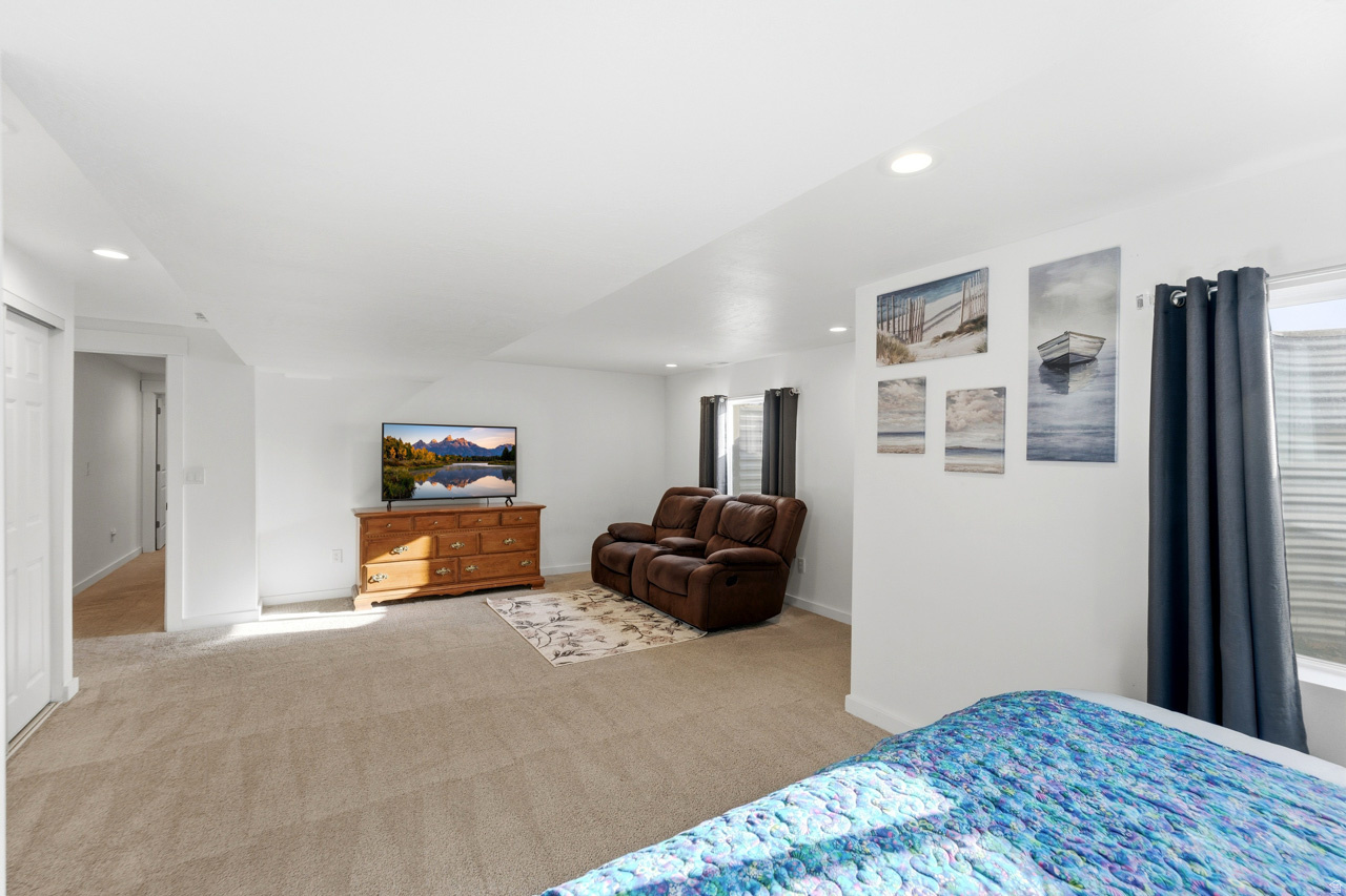 LEGACY FARMS PLAT 4- - Residential