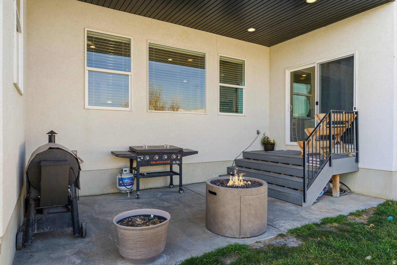 LEGACY FARMS PLAT 4- - Residential