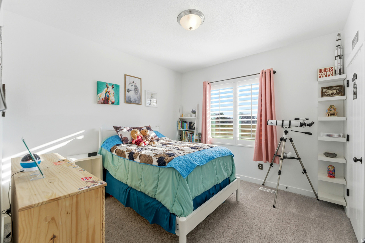 LEGACY FARMS PLAT 4- - Residential