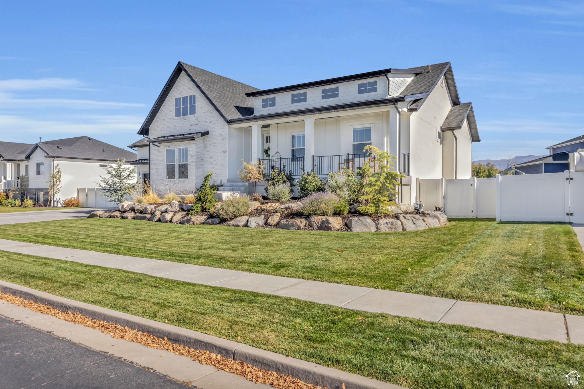 1989 S Doral Dr, Syracuse, Utah image 4