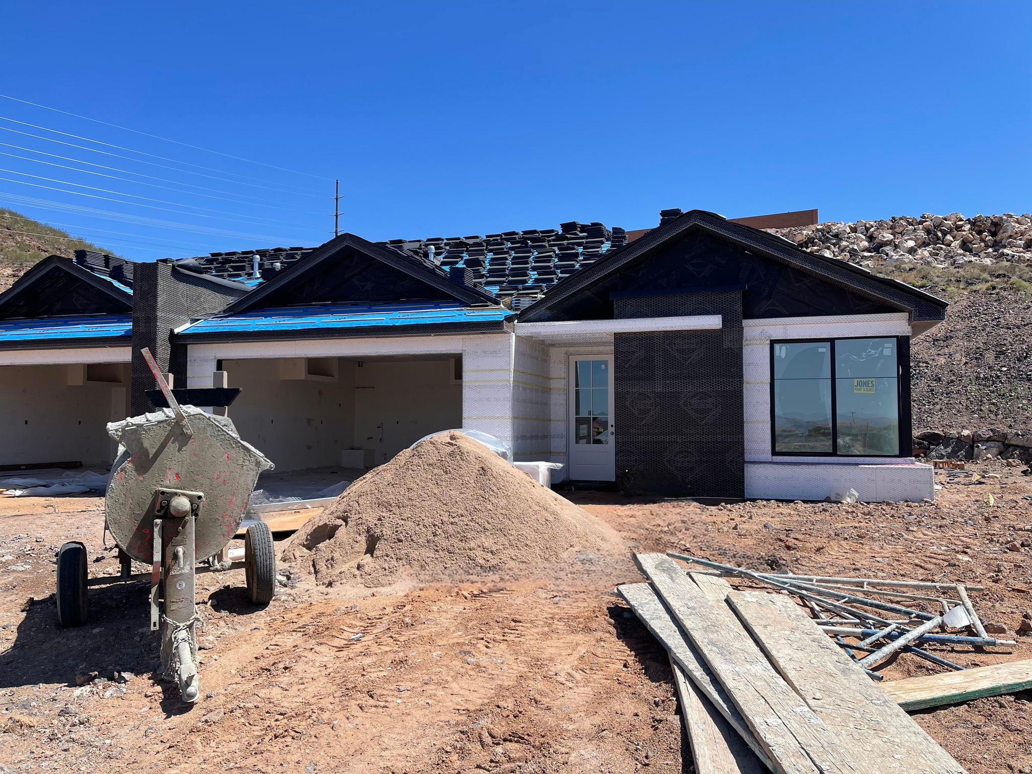 PAINTED SANDS - Residential