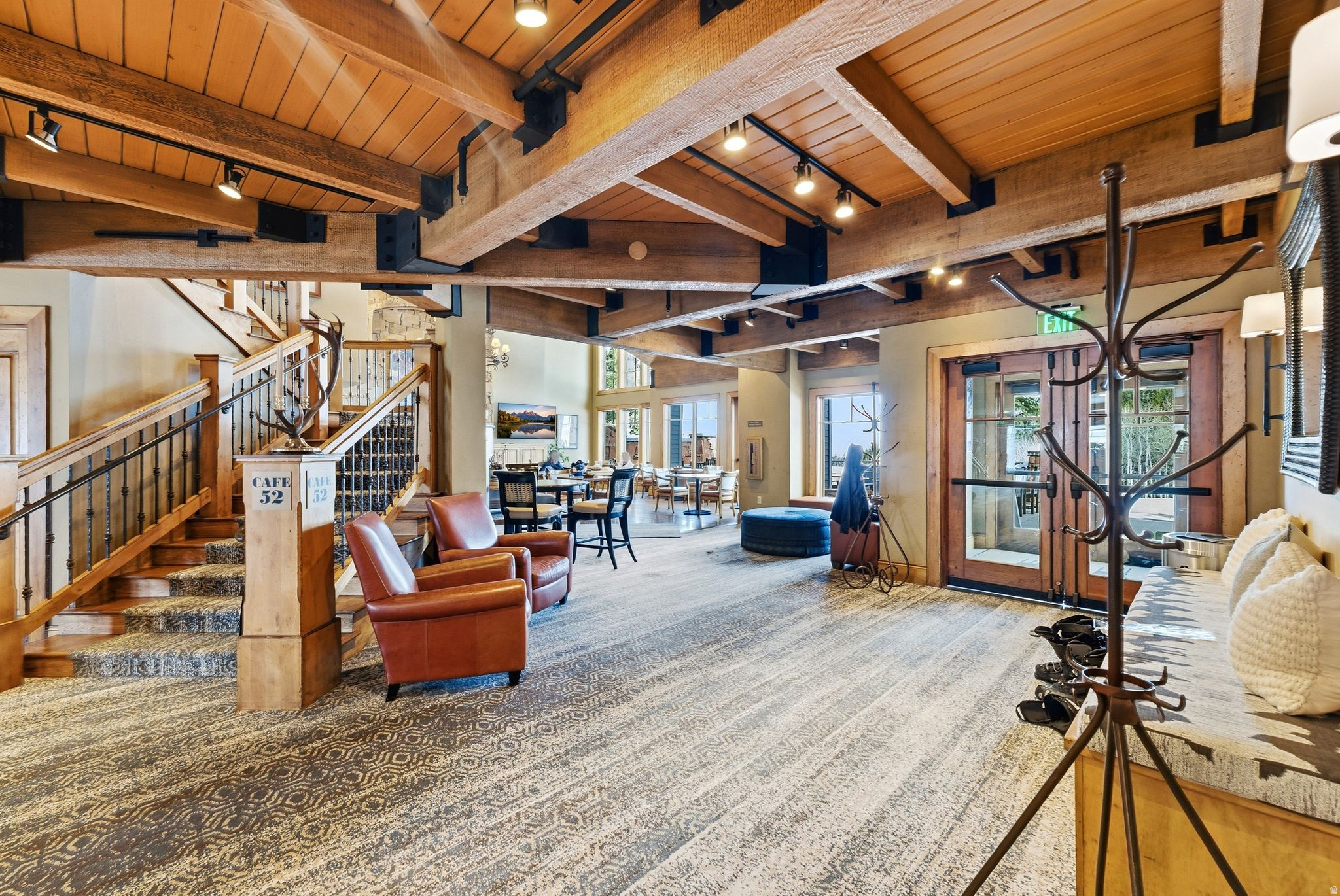 STAG LODGE - Residential